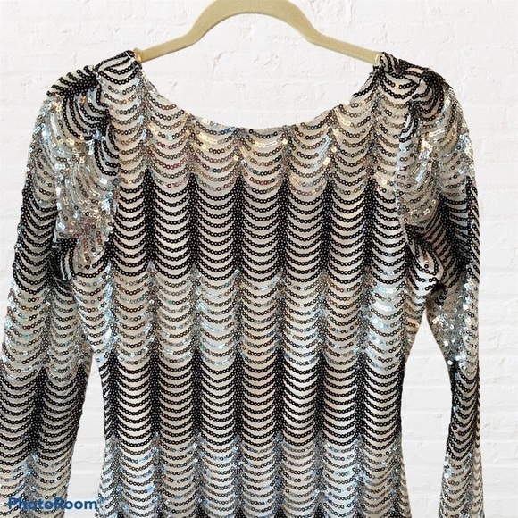 CHARLOTTE RUSSE Flat Sequin Striped Dress, sz Med - Picture 4 of 12